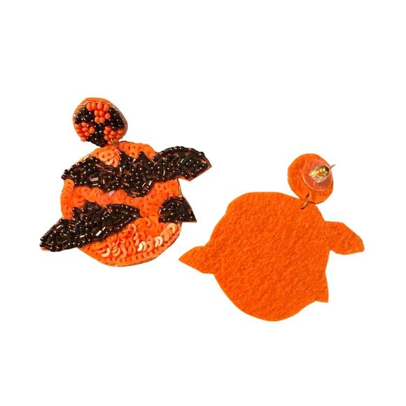 Halloween Bat Earrings l Holiday Earrings l Halloween Accessory l Gifts for Her - Picture 4 of 4